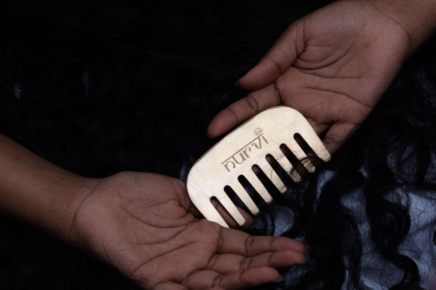 Nurvi Rejuvenating Kansa Comb